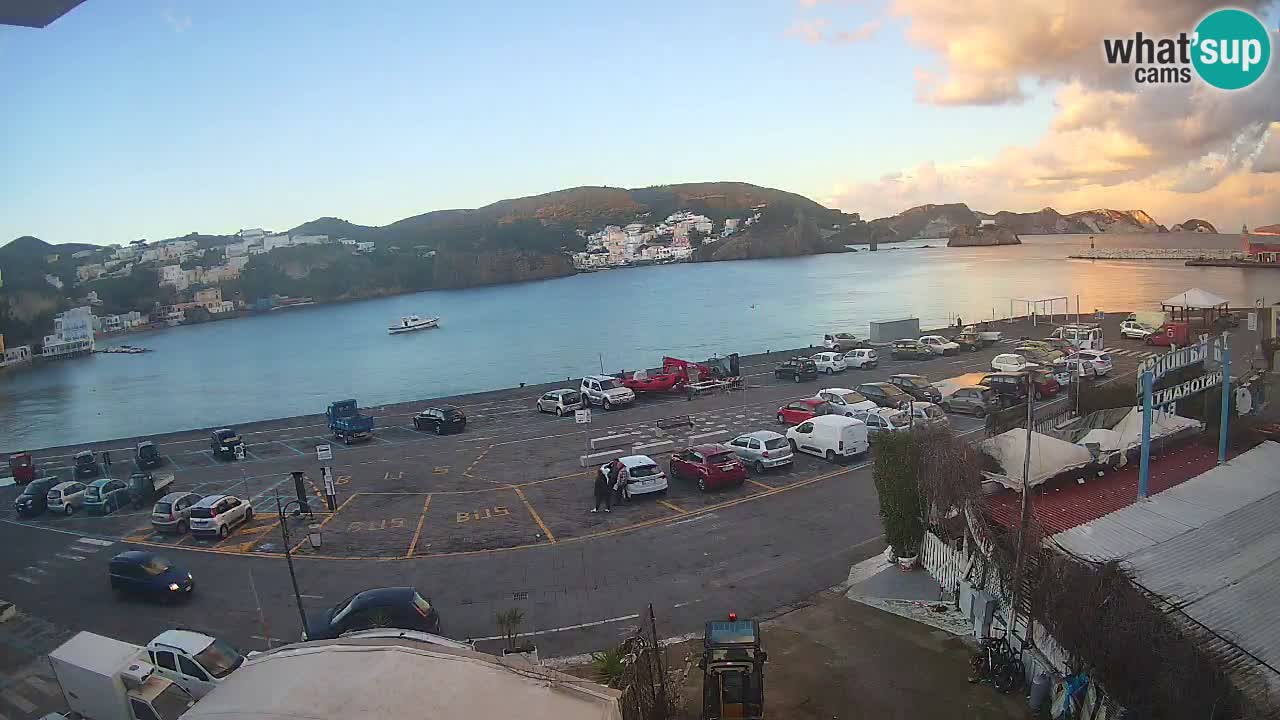 Insel Ponza Hafen webcam – Italien