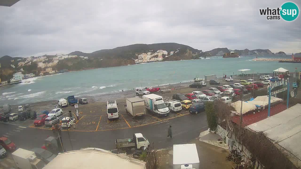 Pristanišče Ponza spletna kamera – Otok Ponza