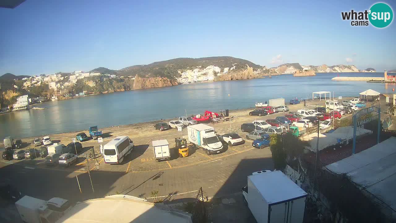 Pristanišče Ponza spletna kamera – Otok Ponza
