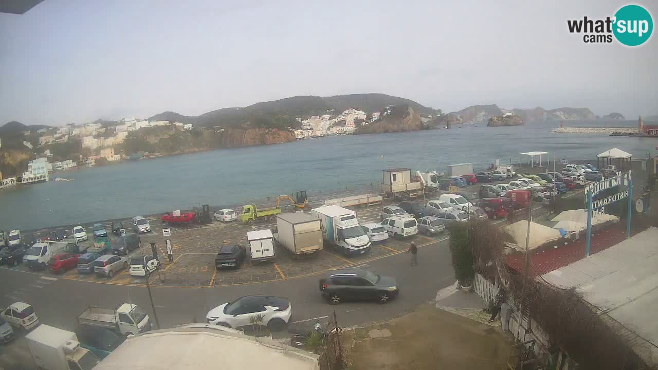 Pristanišče Ponza spletna kamera – Otok Ponza