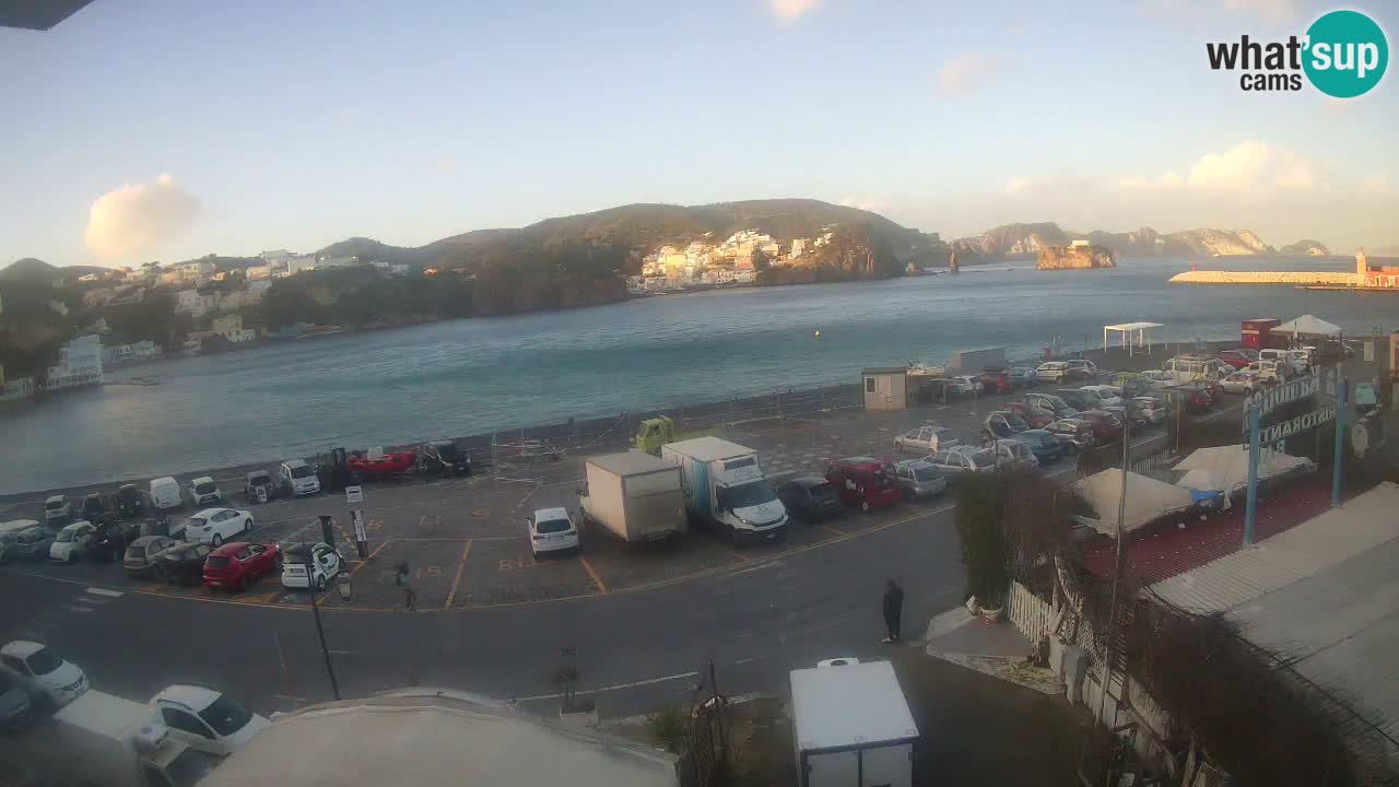Insel Ponza Hafen webcam – Italien