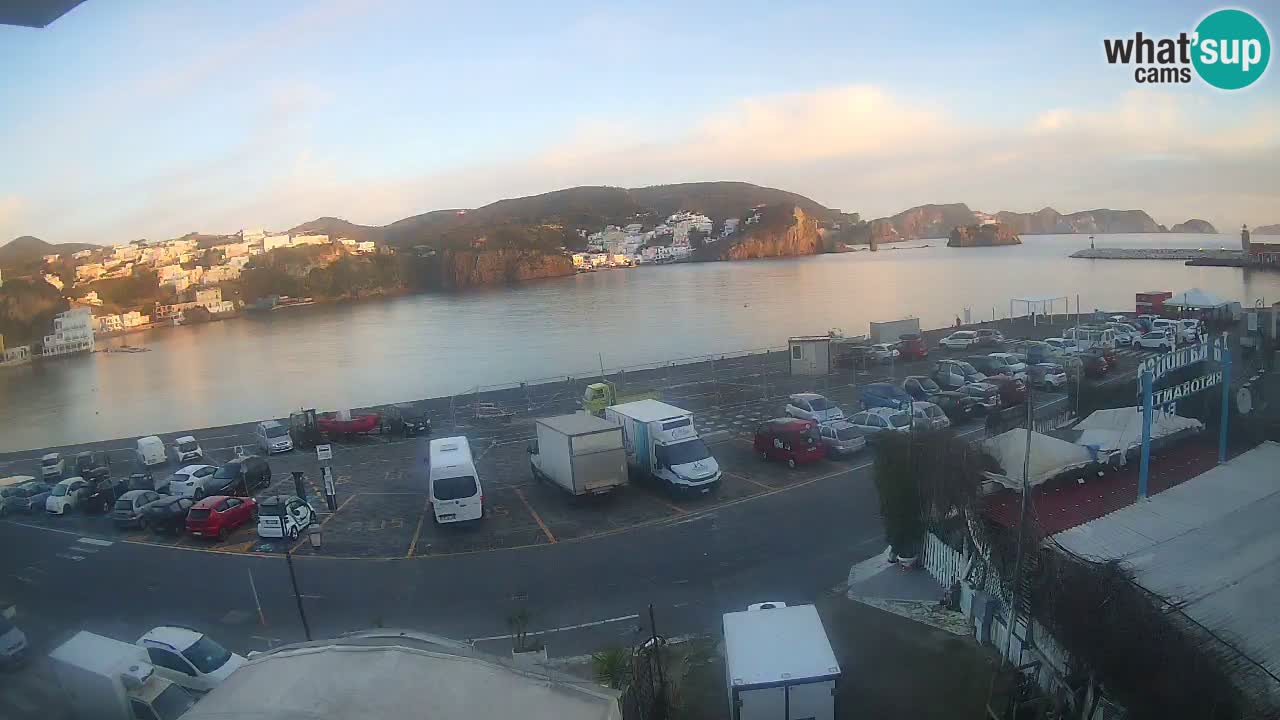 Insel Ponza Hafen webcam – Italien