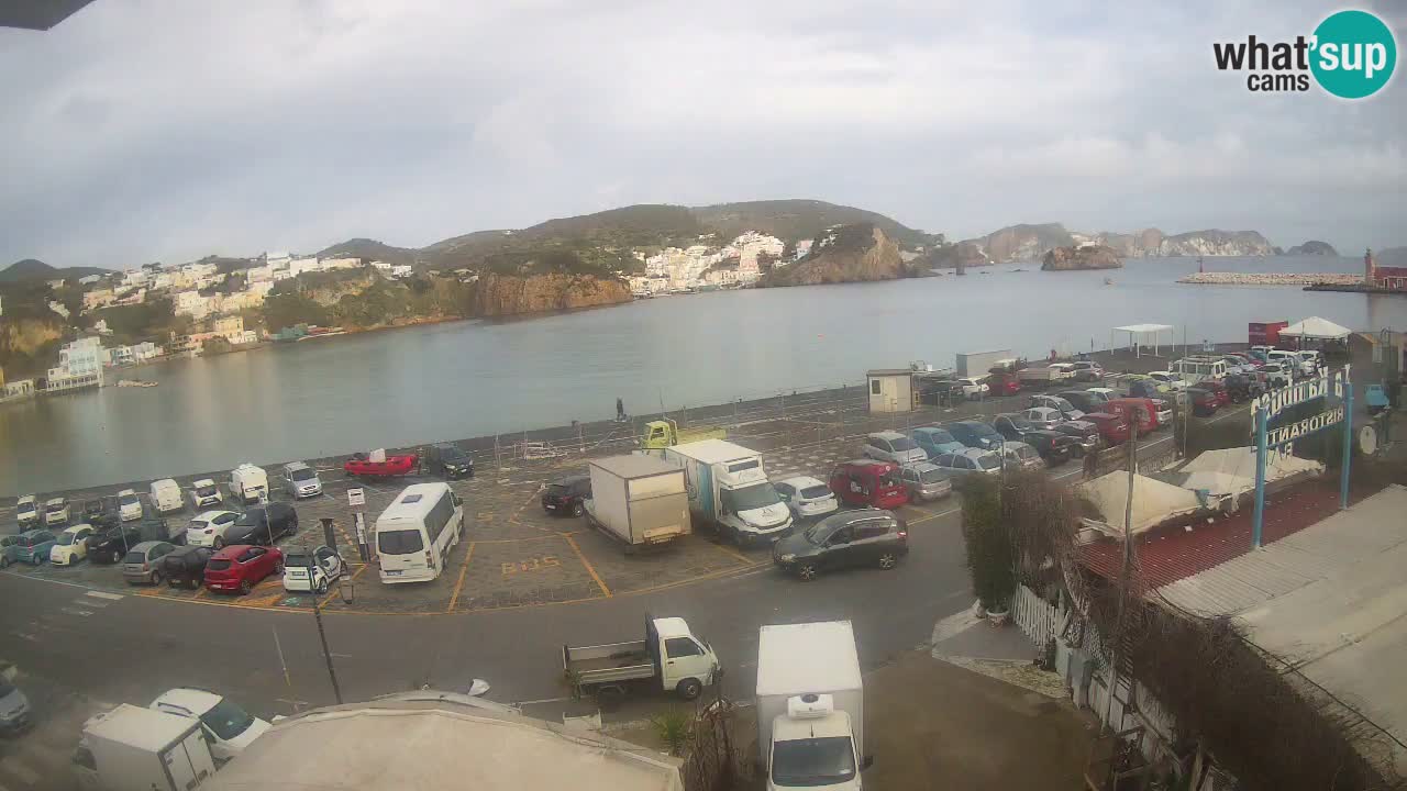 Pristanišče Ponza spletna kamera – Otok Ponza