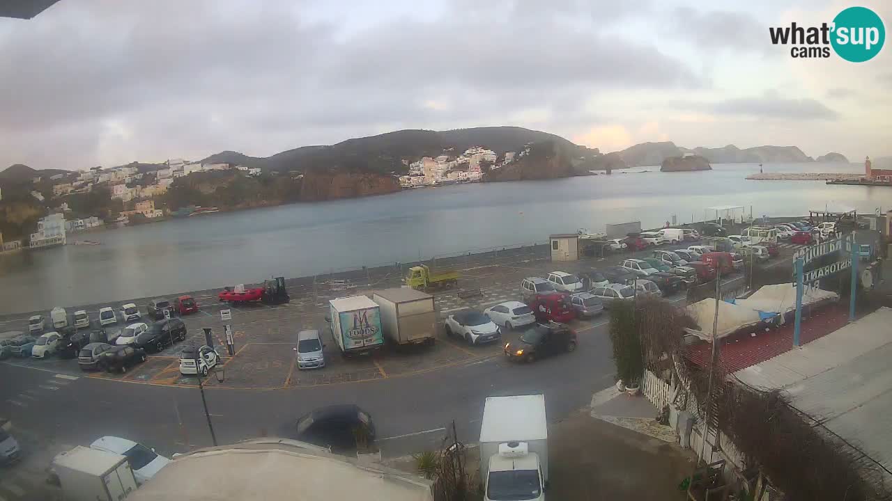 Insel Ponza Hafen webcam – Italien