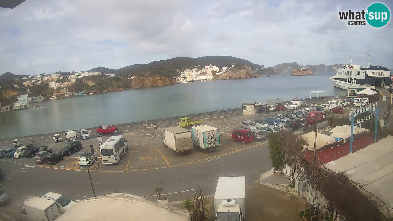 Pristanišče Ponza spletna kamera – Otok Ponza