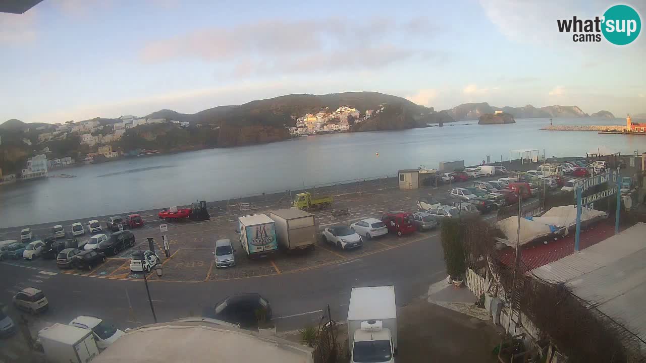 Pristanišče Ponza spletna kamera – Otok Ponza