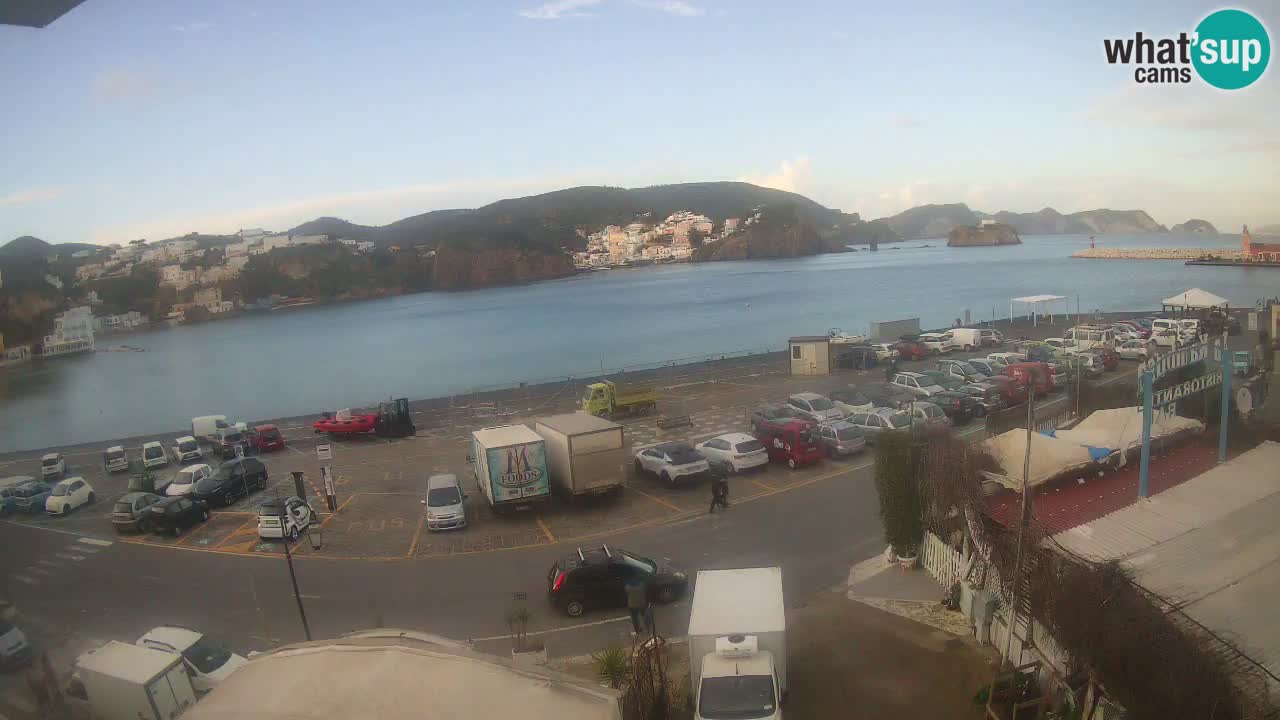 Insel Ponza Hafen webcam – Italien