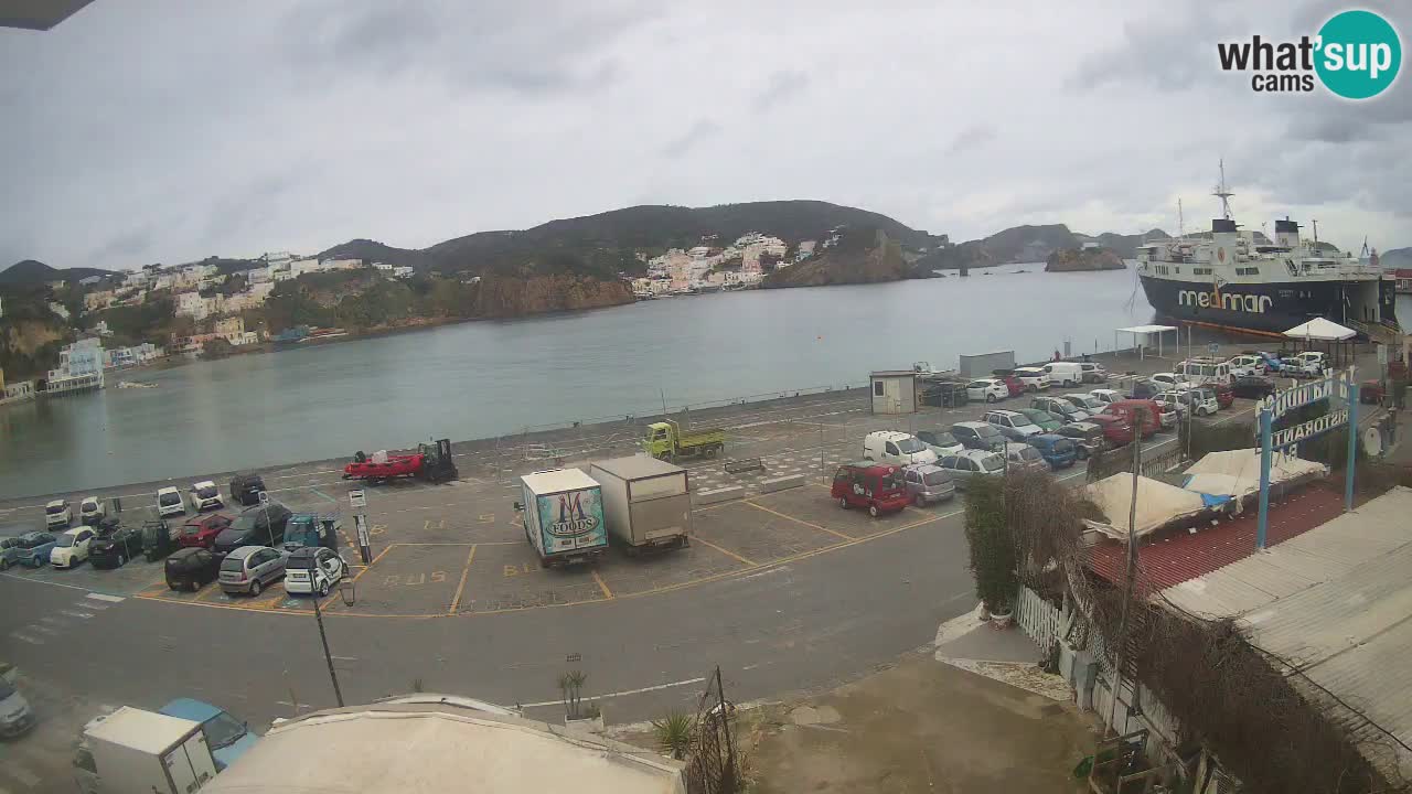 Pristanišče Ponza spletna kamera – Otok Ponza