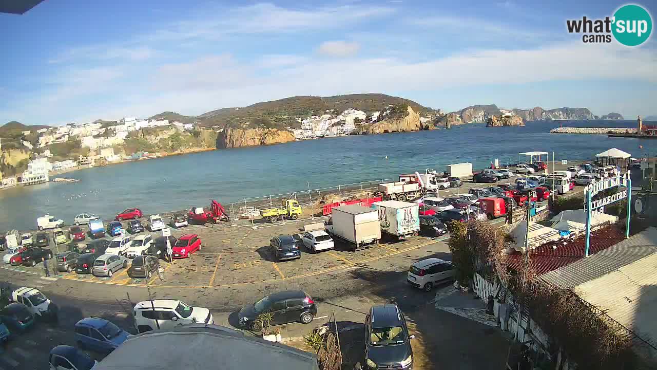 Pristanišče Ponza spletna kamera – Otok Ponza