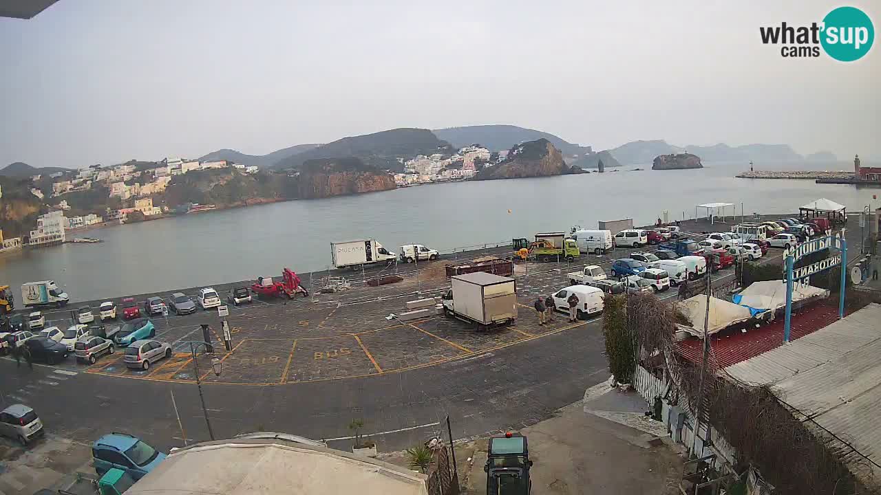 Pristanišče Ponza spletna kamera – Otok Ponza