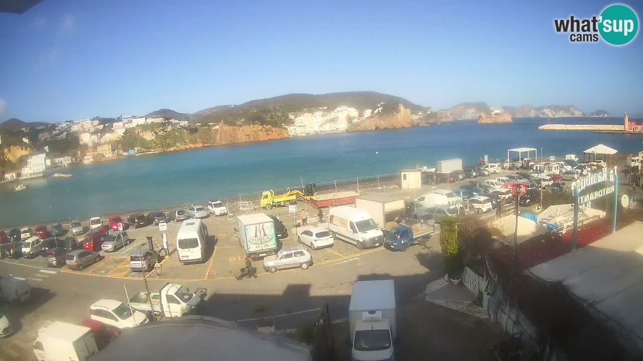 Pristanišče Ponza spletna kamera – Otok Ponza