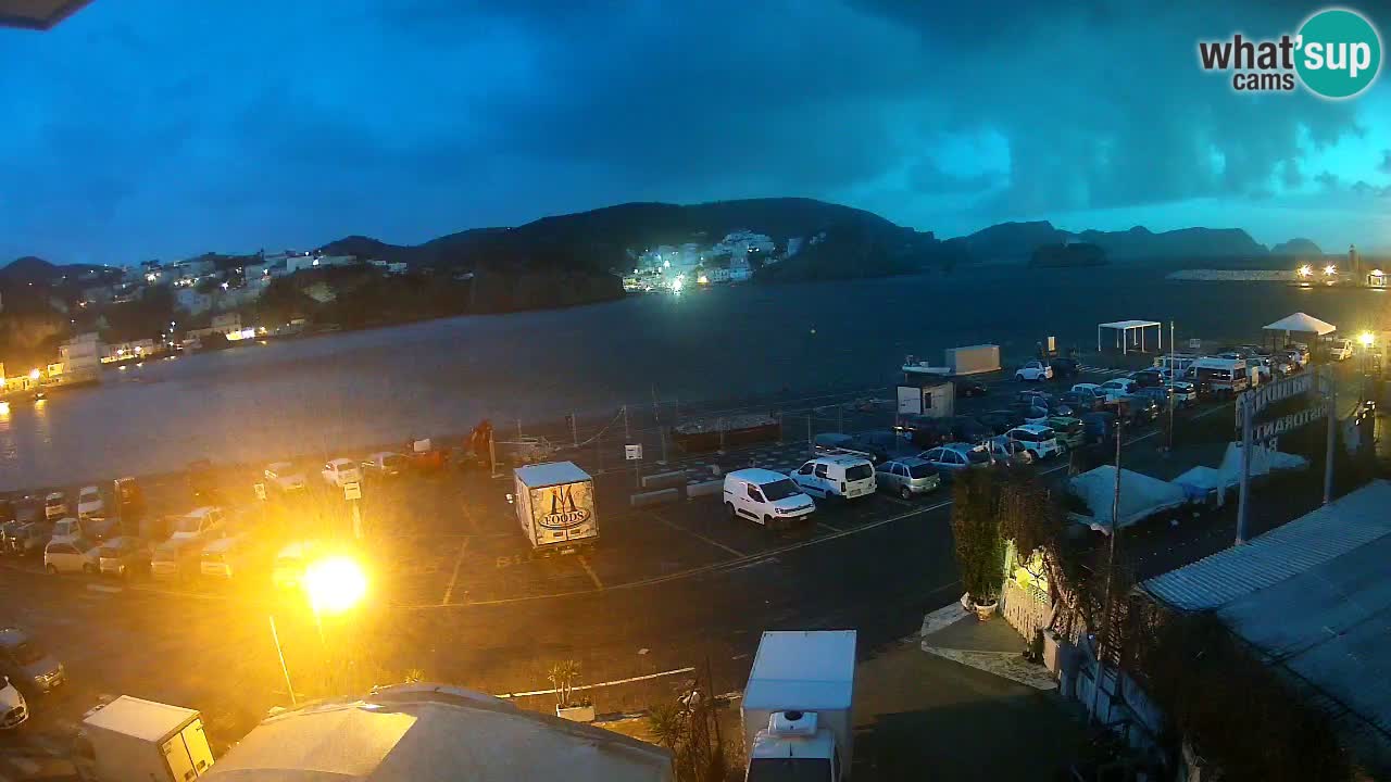 Insel Ponza Hafen webcam – Italien