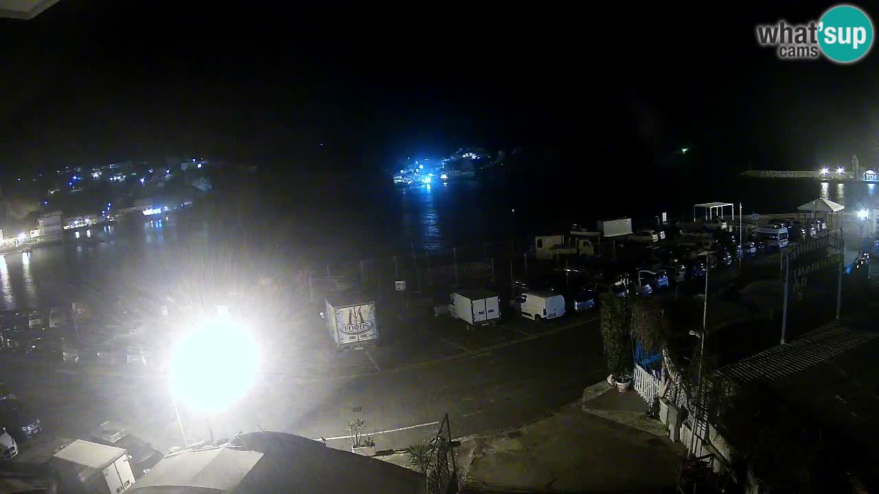 Pristanišče Ponza spletna kamera – Otok Ponza