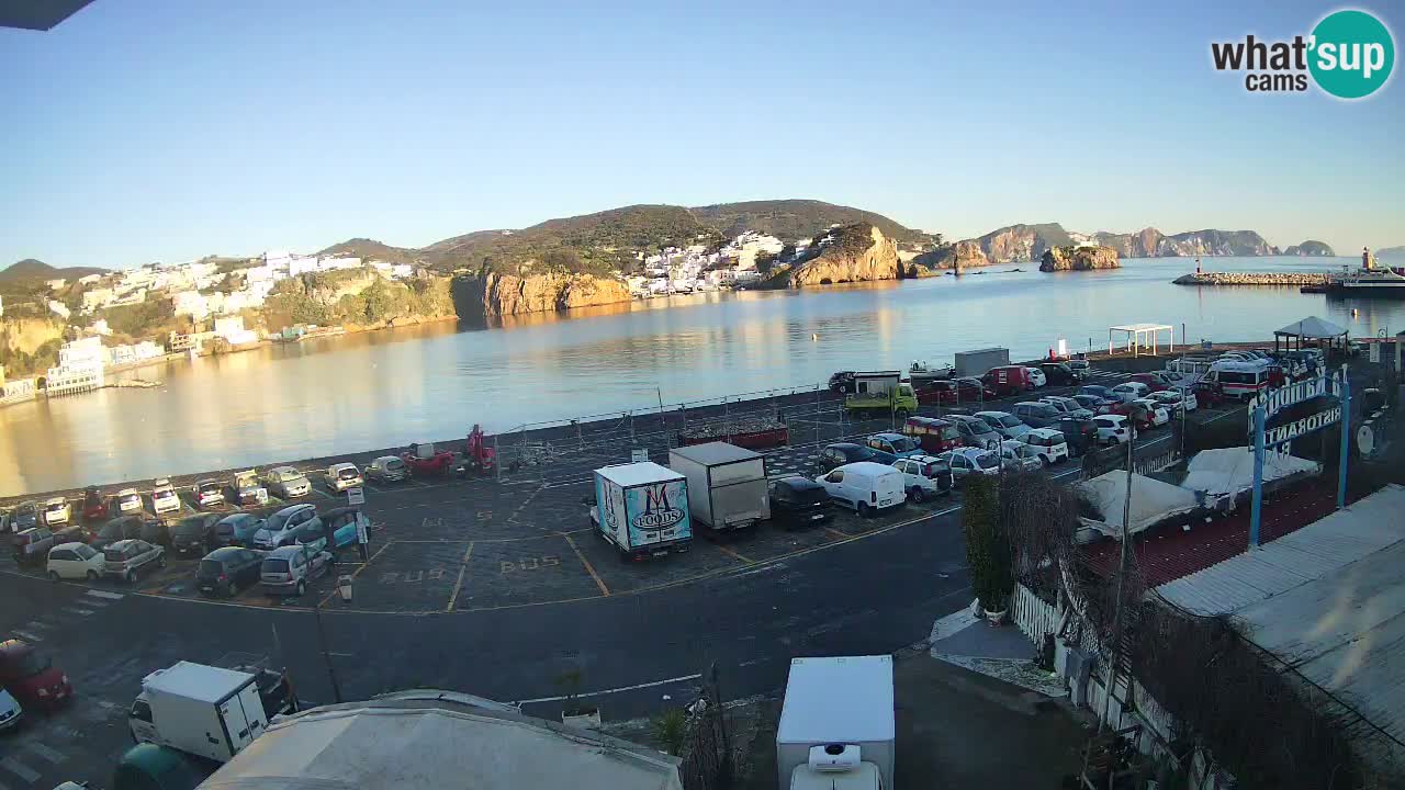 Insel Ponza Hafen webcam – Italien