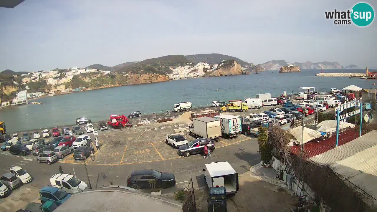 Pristanišče Ponza spletna kamera – Otok Ponza