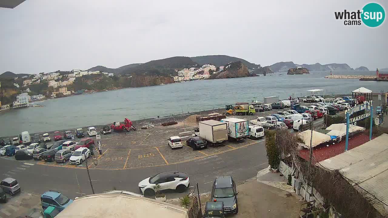 Pristanišče Ponza spletna kamera – Otok Ponza