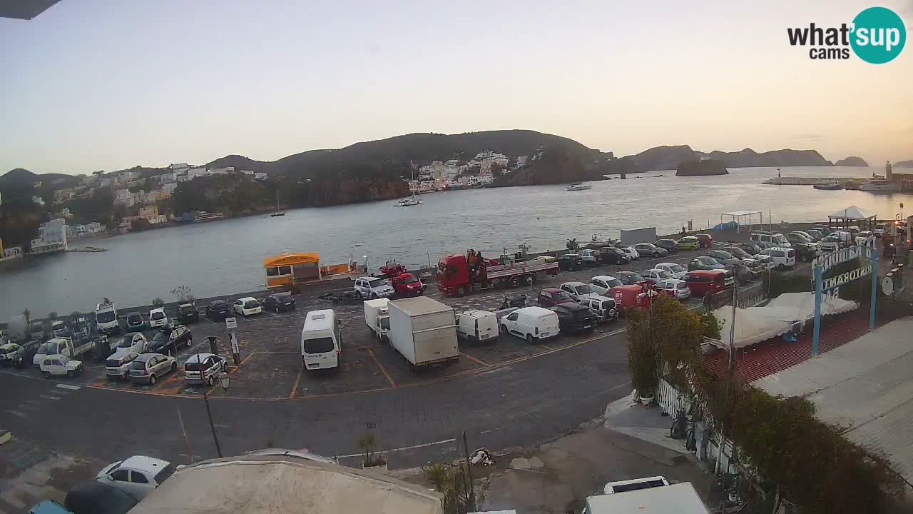Insel Ponza Hafen webcam – Italien