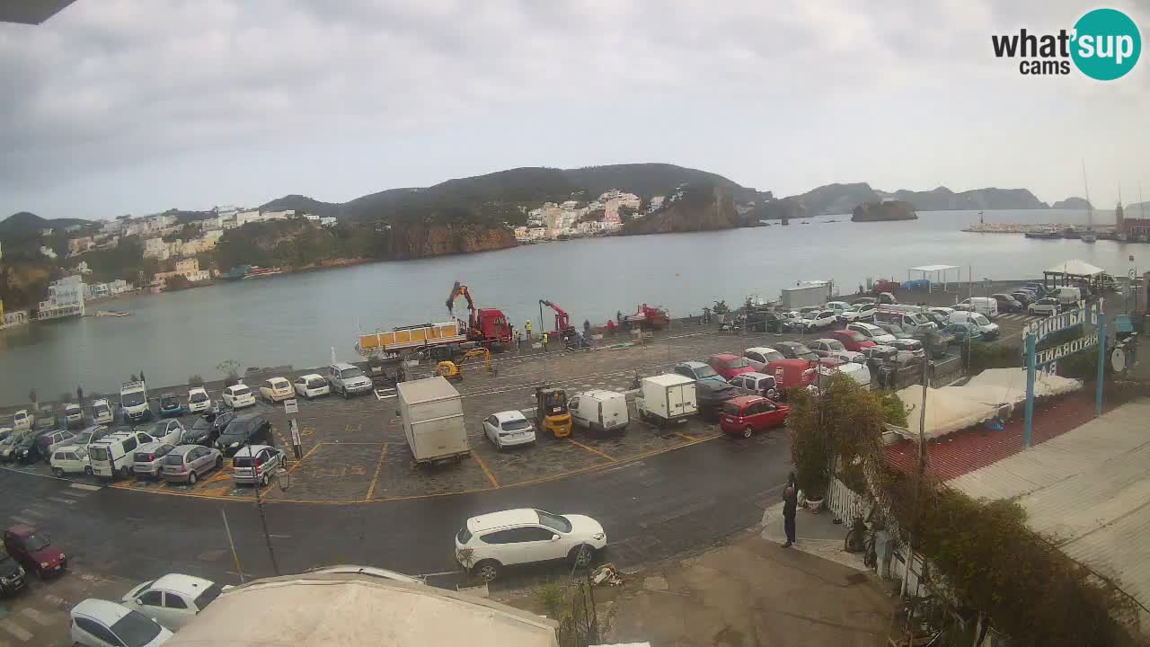 Pristanišče Ponza spletna kamera – Otok Ponza