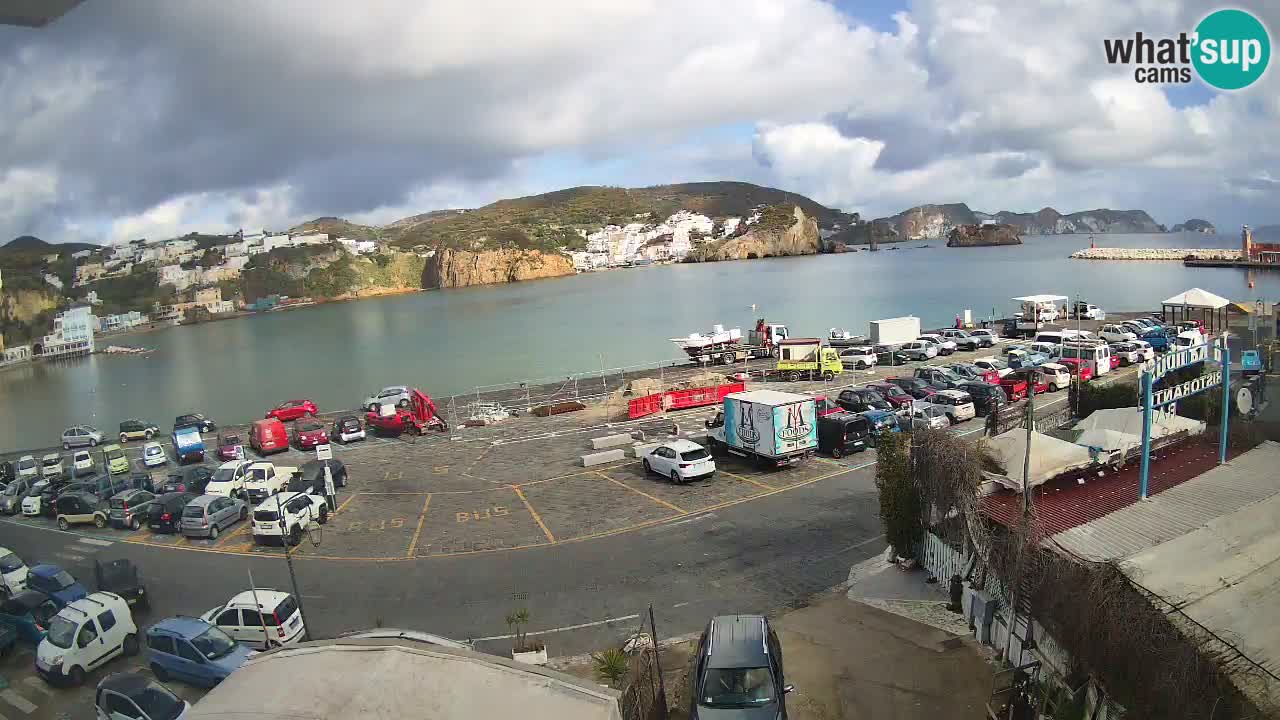Pristanišče Ponza spletna kamera – Otok Ponza