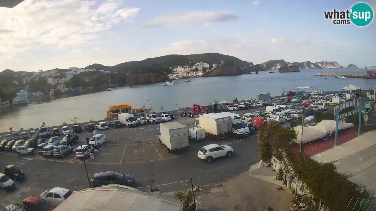 Insel Ponza Hafen webcam – Italien