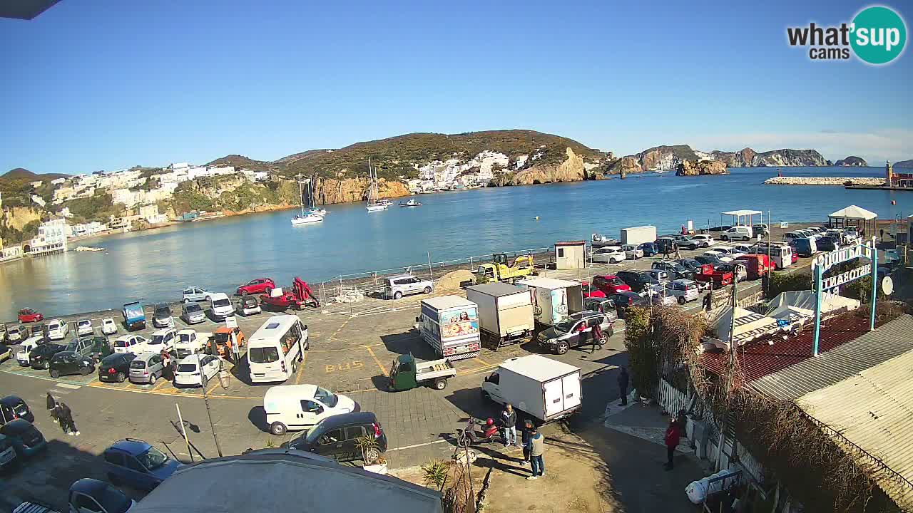 Pristanišče Ponza spletna kamera – Otok Ponza
