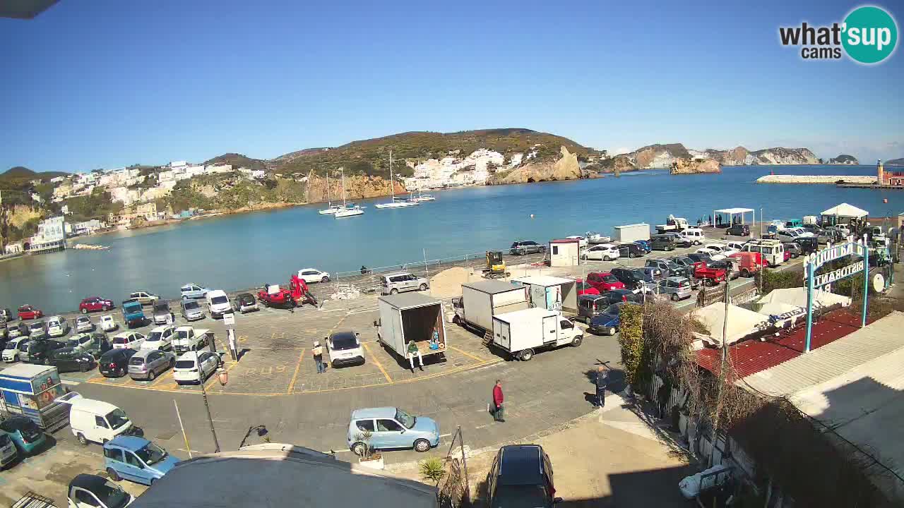 Pristanišče Ponza spletna kamera – Otok Ponza