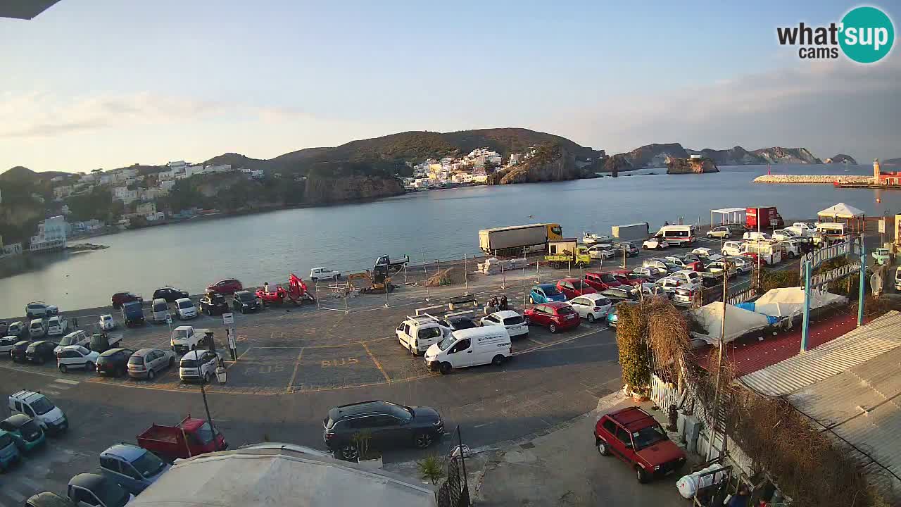 Insel Ponza Hafen webcam – Italien