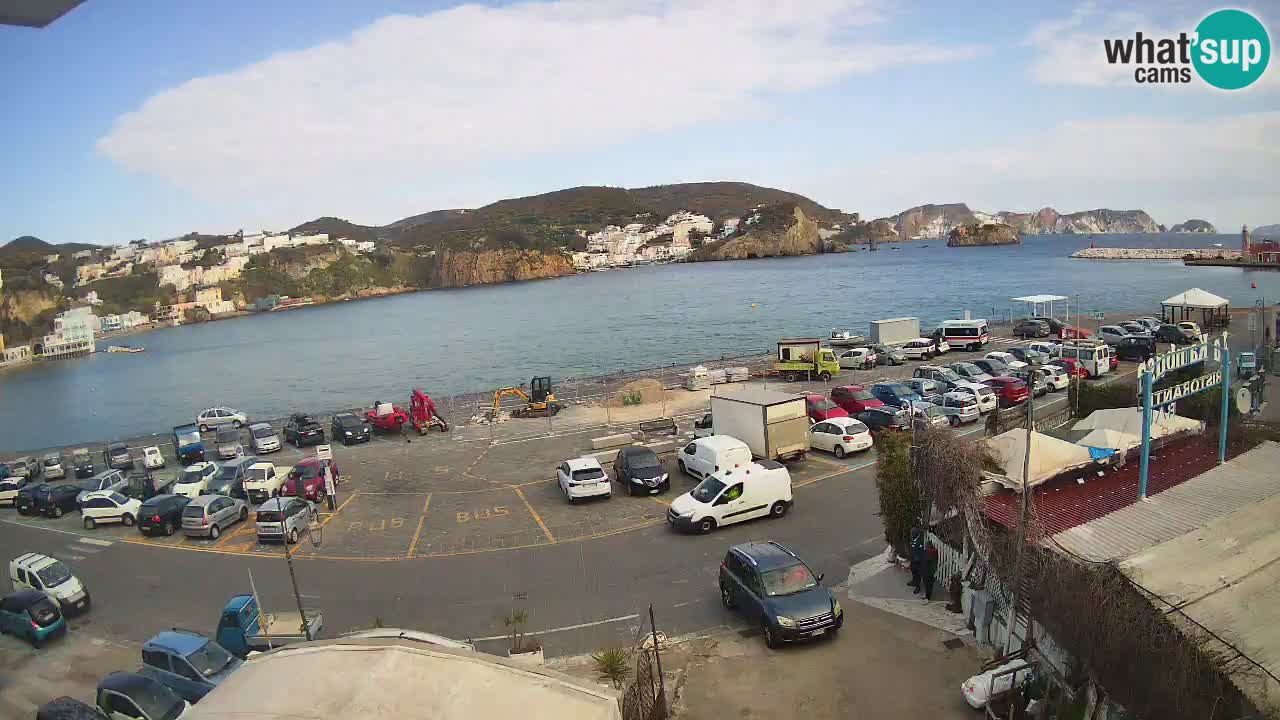 Pristanišče Ponza spletna kamera – Otok Ponza