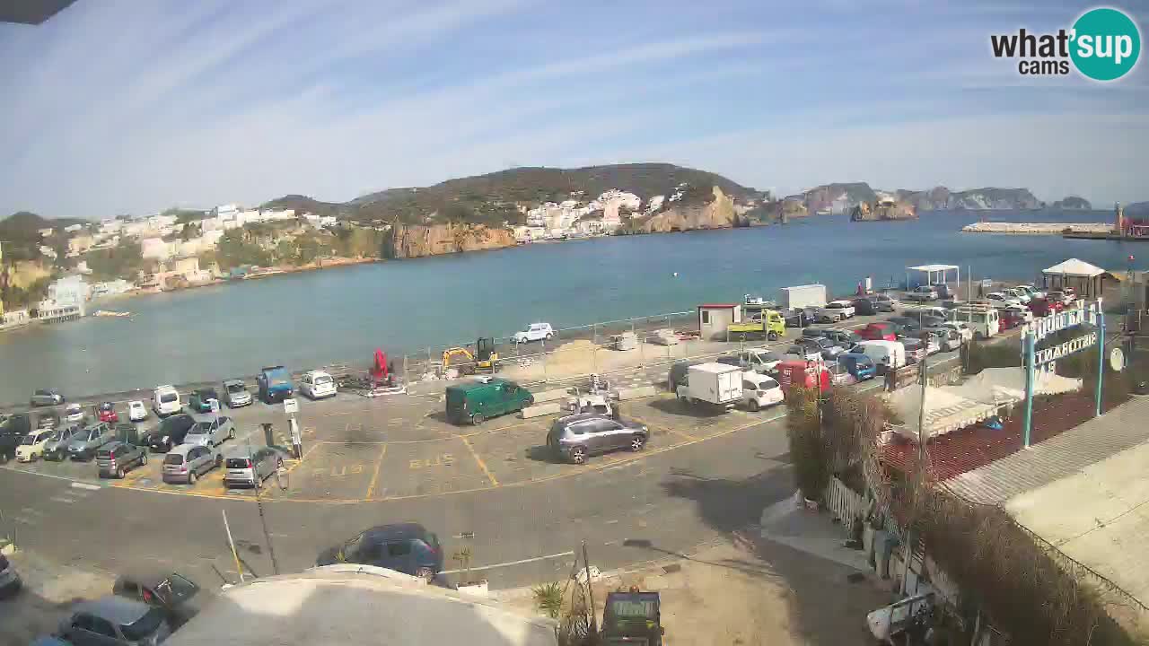 Pristanišče Ponza spletna kamera – Otok Ponza