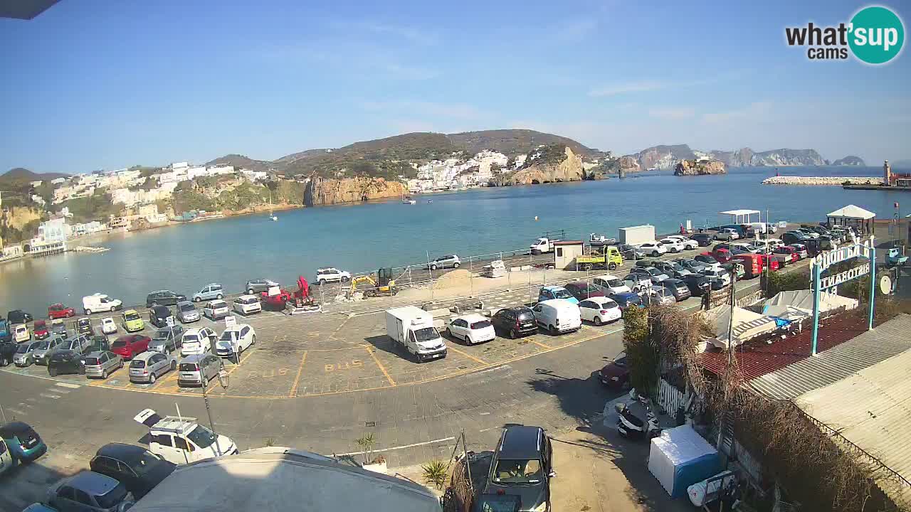 Pristanišče Ponza spletna kamera – Otok Ponza