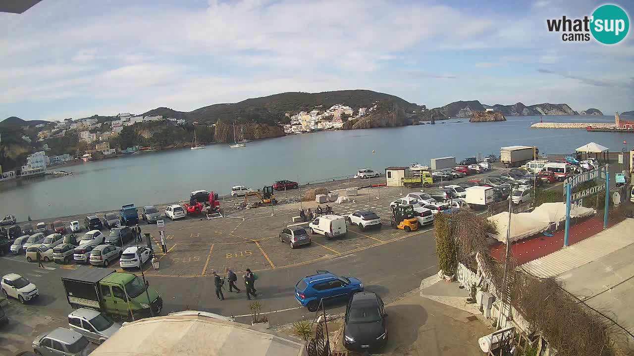 Pristanišče Ponza spletna kamera – Otok Ponza