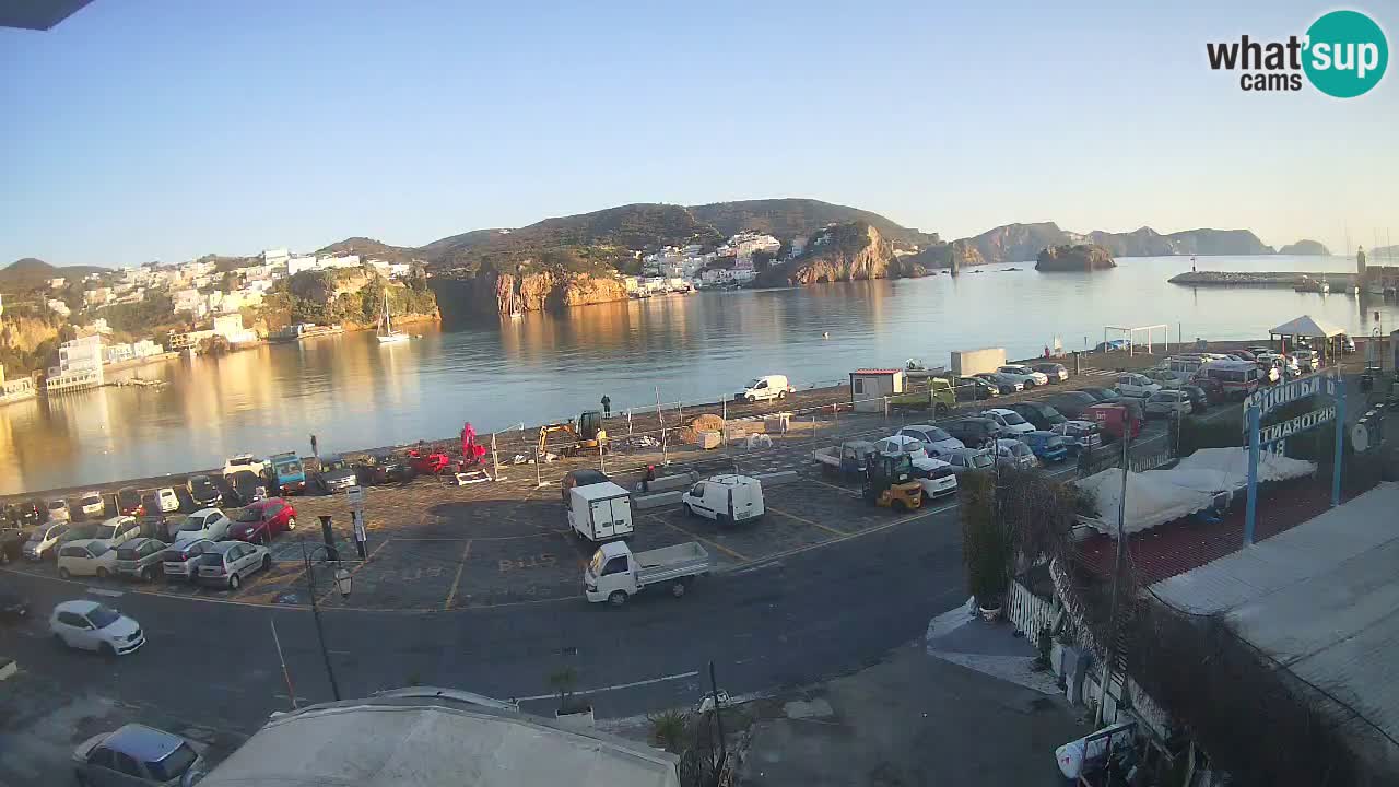 Insel Ponza Hafen webcam – Italien