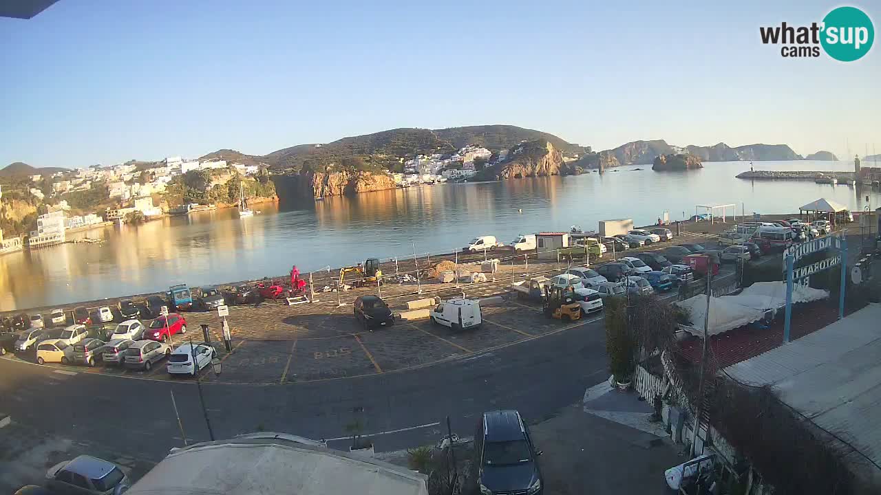 Pristanišče Ponza spletna kamera – Otok Ponza