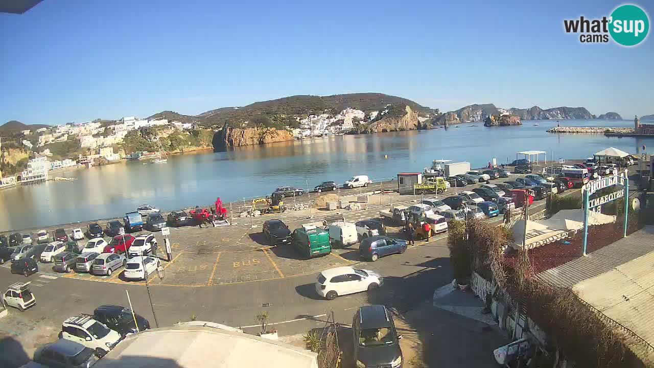 Pristanišče Ponza spletna kamera – Otok Ponza