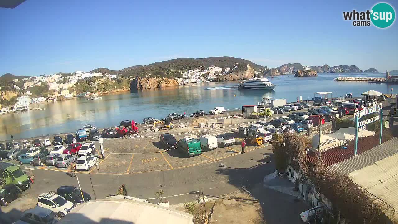 Pristanišče Ponza spletna kamera – Otok Ponza