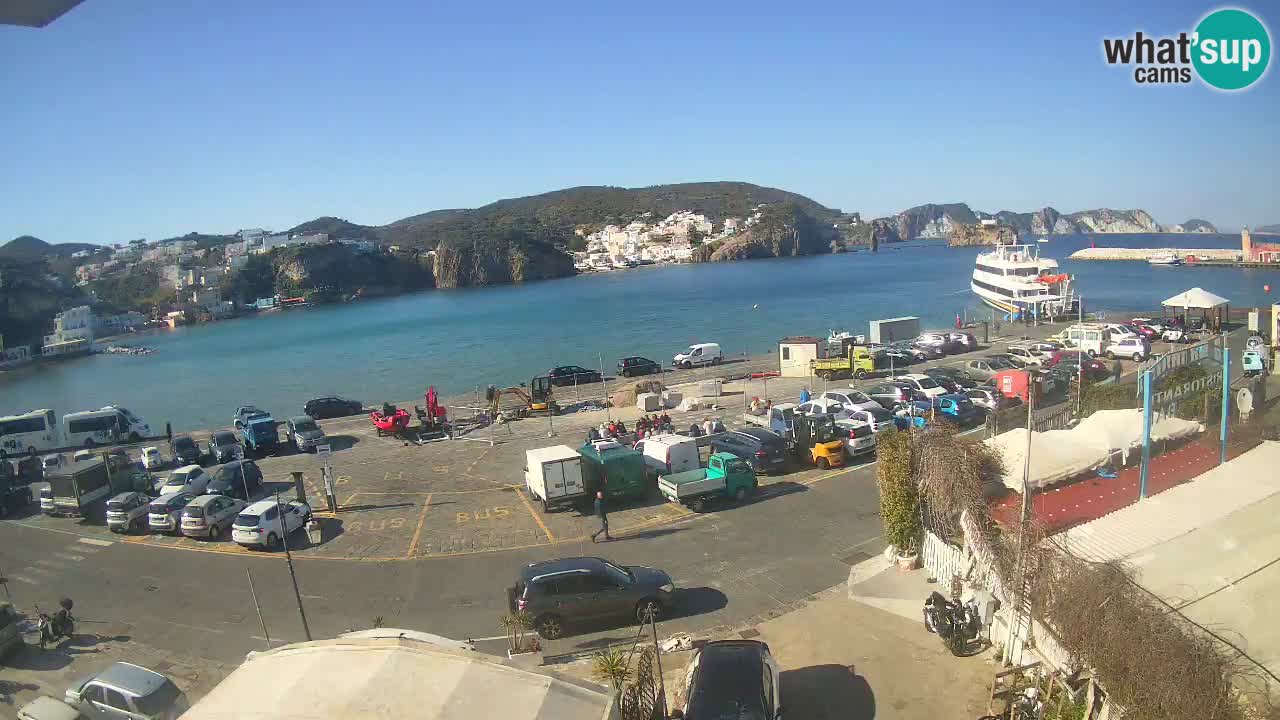 Pristanišče Ponza spletna kamera – Otok Ponza