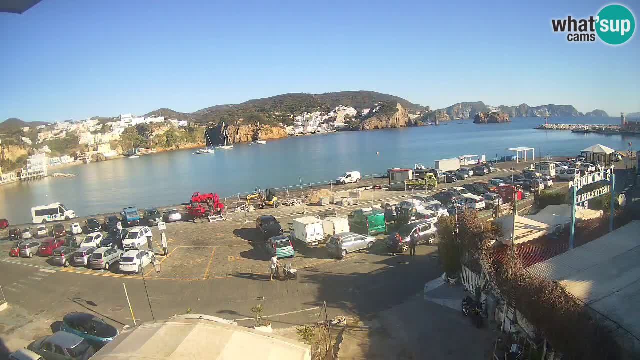 Pristanišče Ponza spletna kamera – Otok Ponza