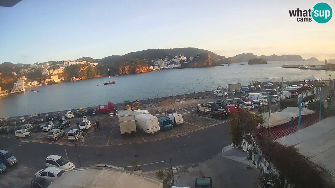 Insel Ponza Hafen webcam – Italien