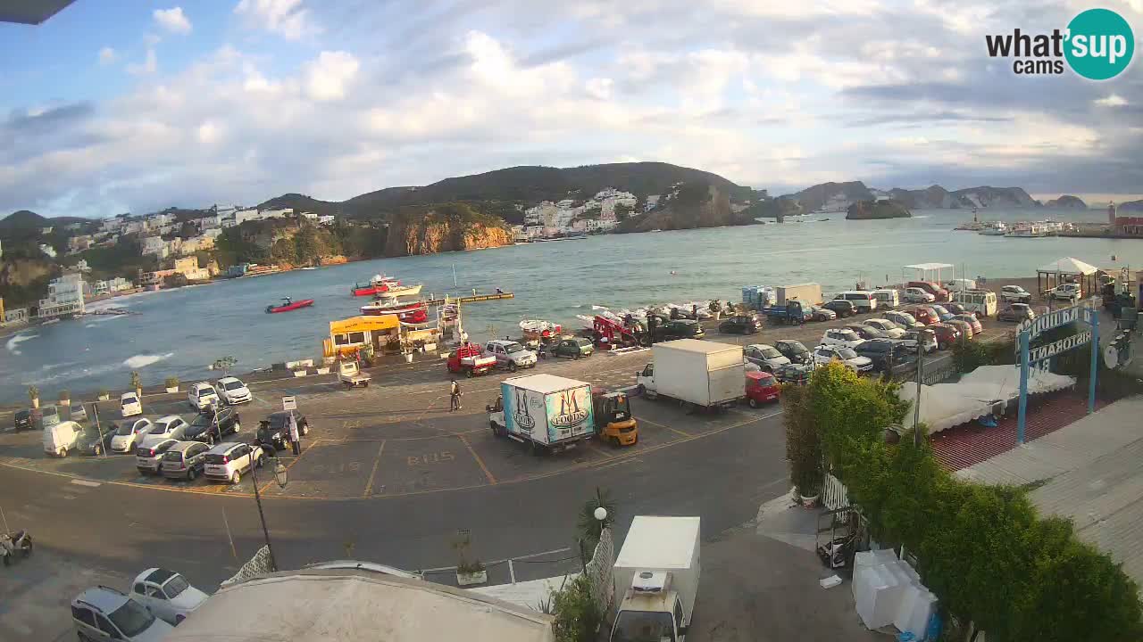 Pristanišče Ponza spletna kamera – Otok Ponza