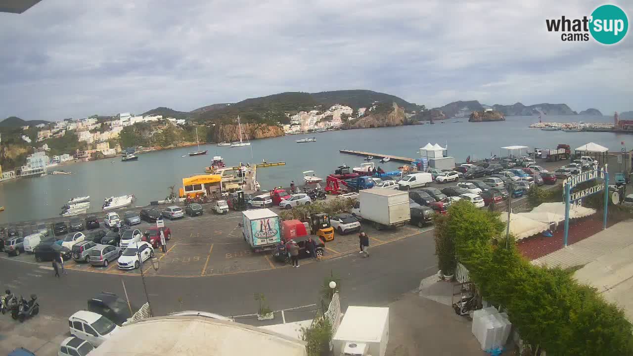 Pristanišče Ponza spletna kamera – Otok Ponza