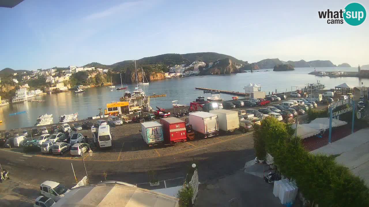 Insel Ponza Hafen webcam – Italien
