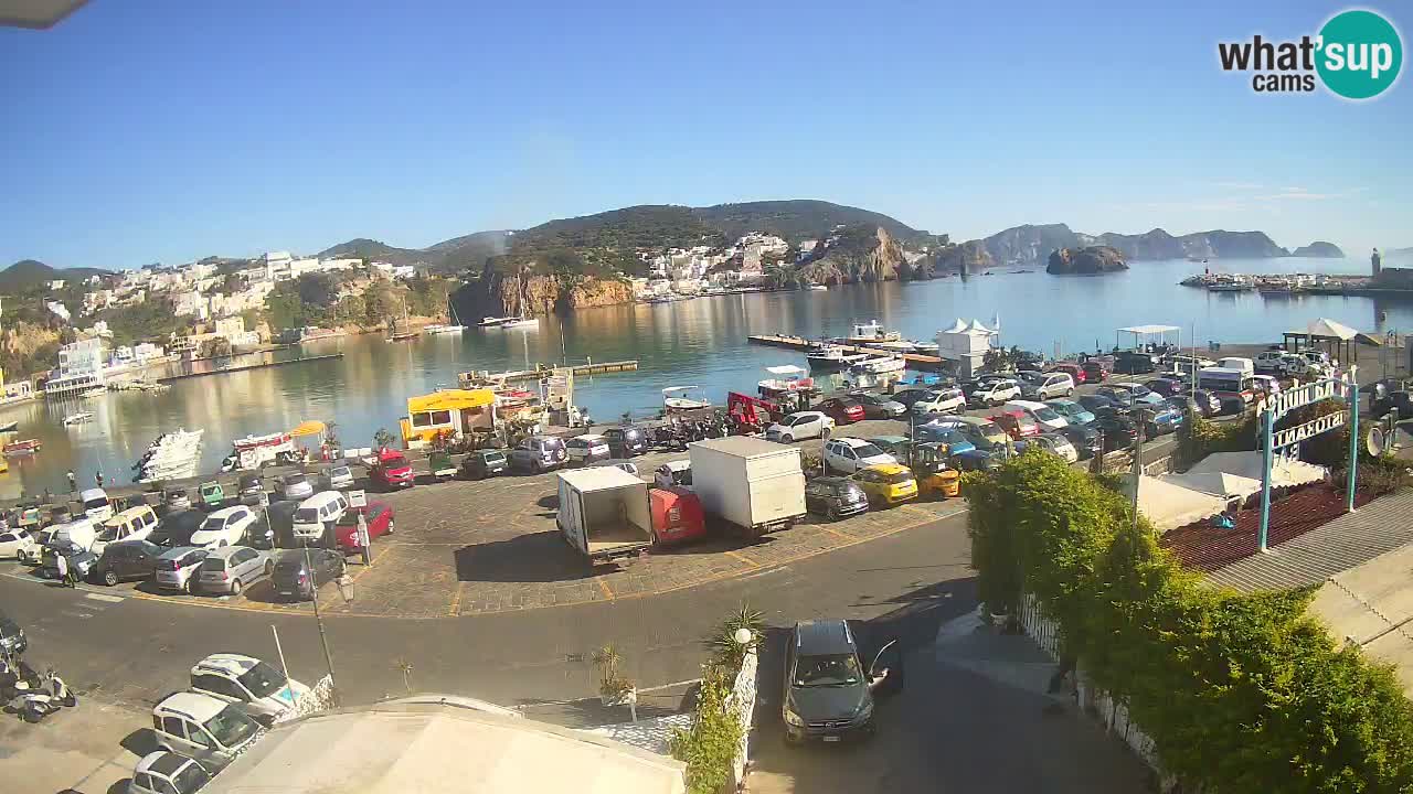 Pristanišče Ponza spletna kamera – Otok Ponza