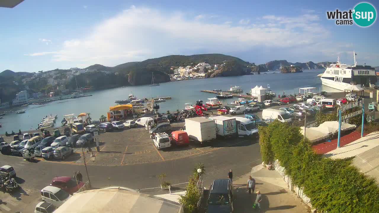 Pristanišče Ponza spletna kamera – Otok Ponza