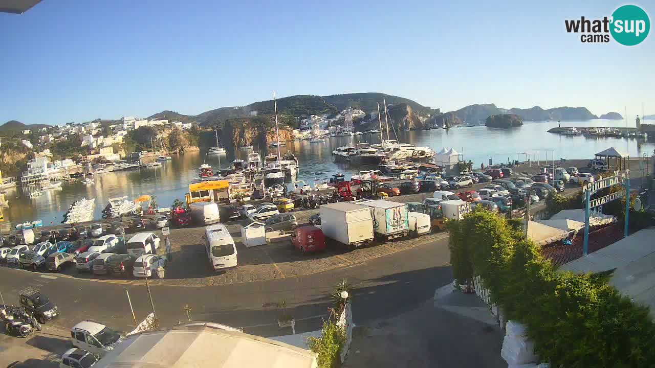 Insel Ponza Hafen webcam – Italien