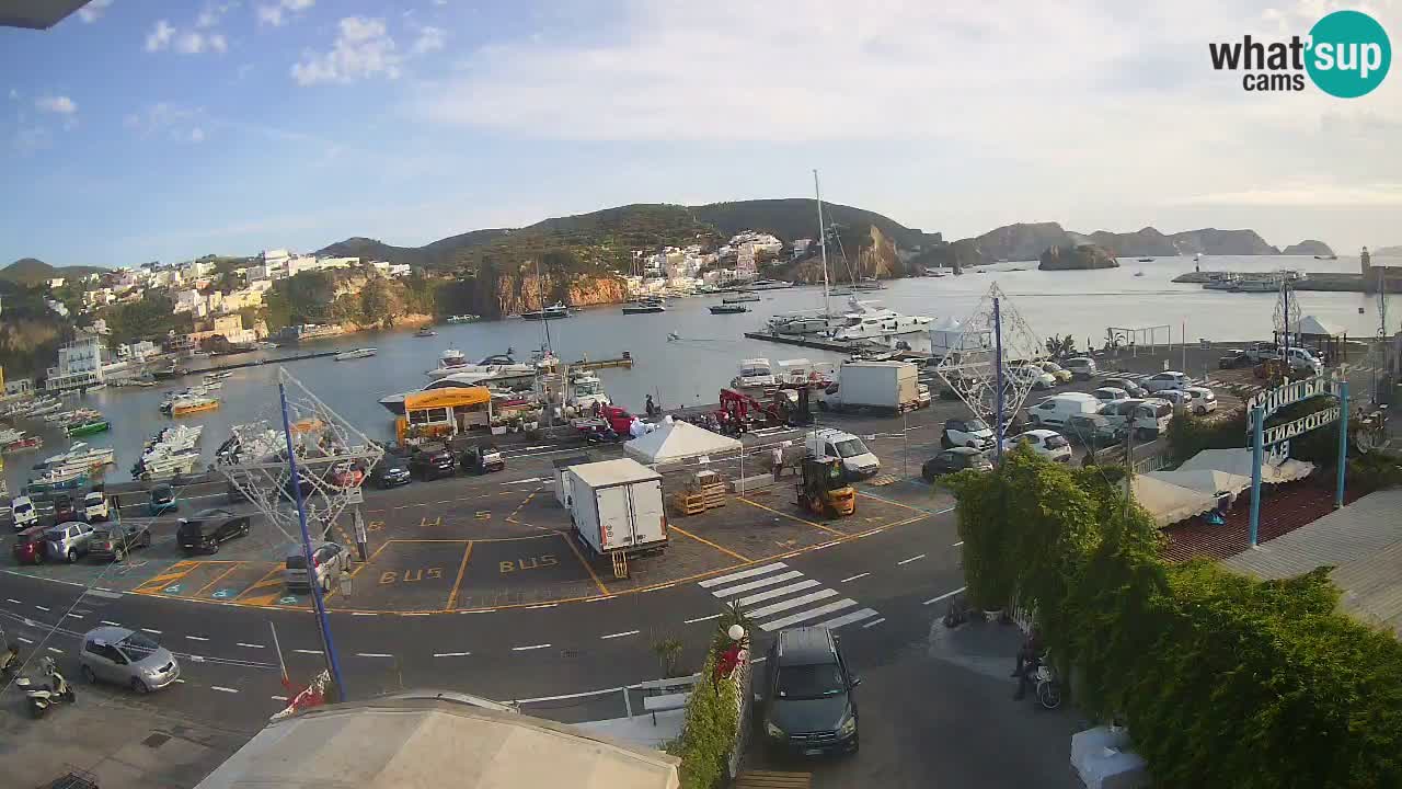 Insel Ponza Hafen webcam – Italien