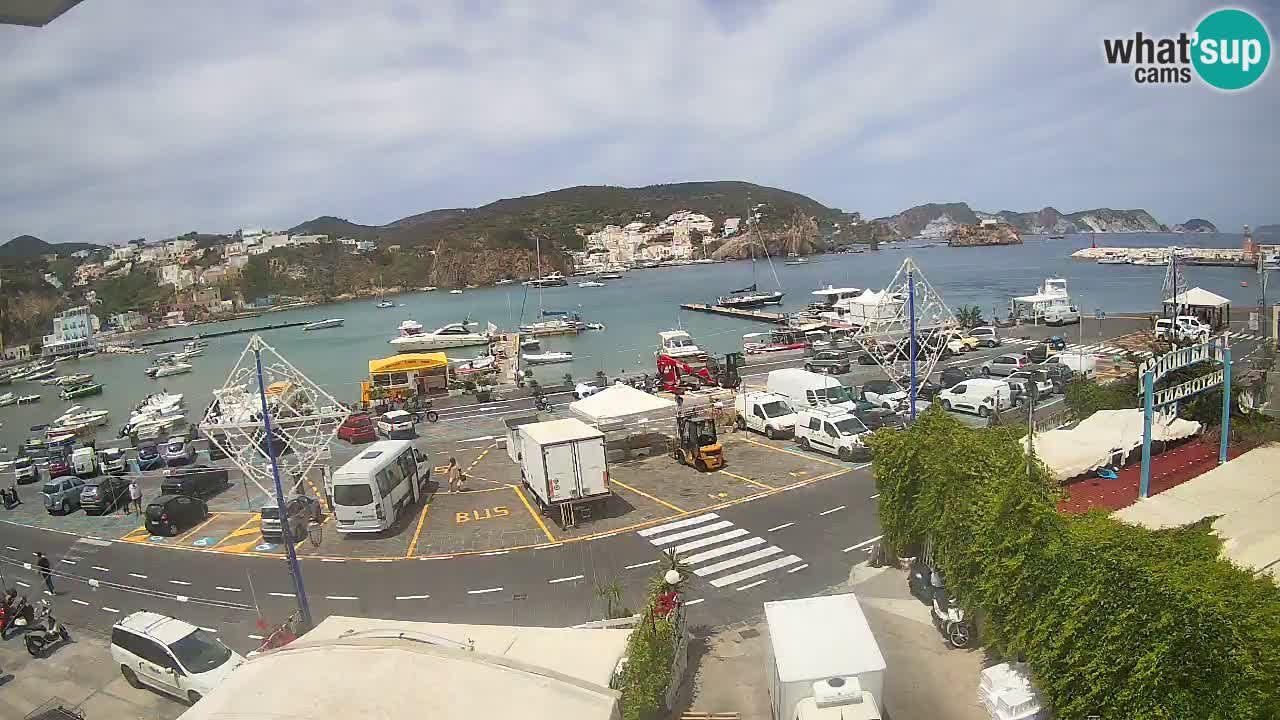 Insel Ponza Hafen webcam – Italien