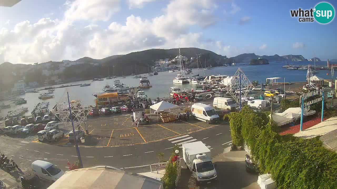 Pristanišče Ponza spletna kamera – Otok Ponza