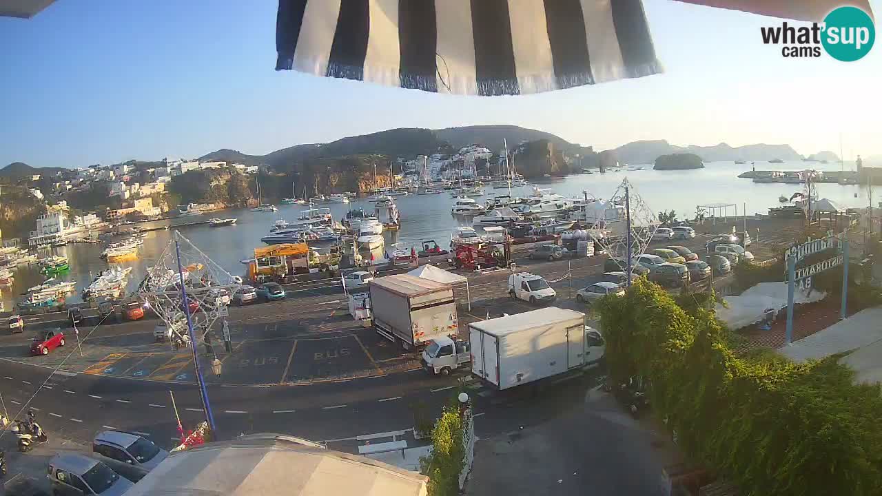 Insel Ponza Hafen webcam – Italien