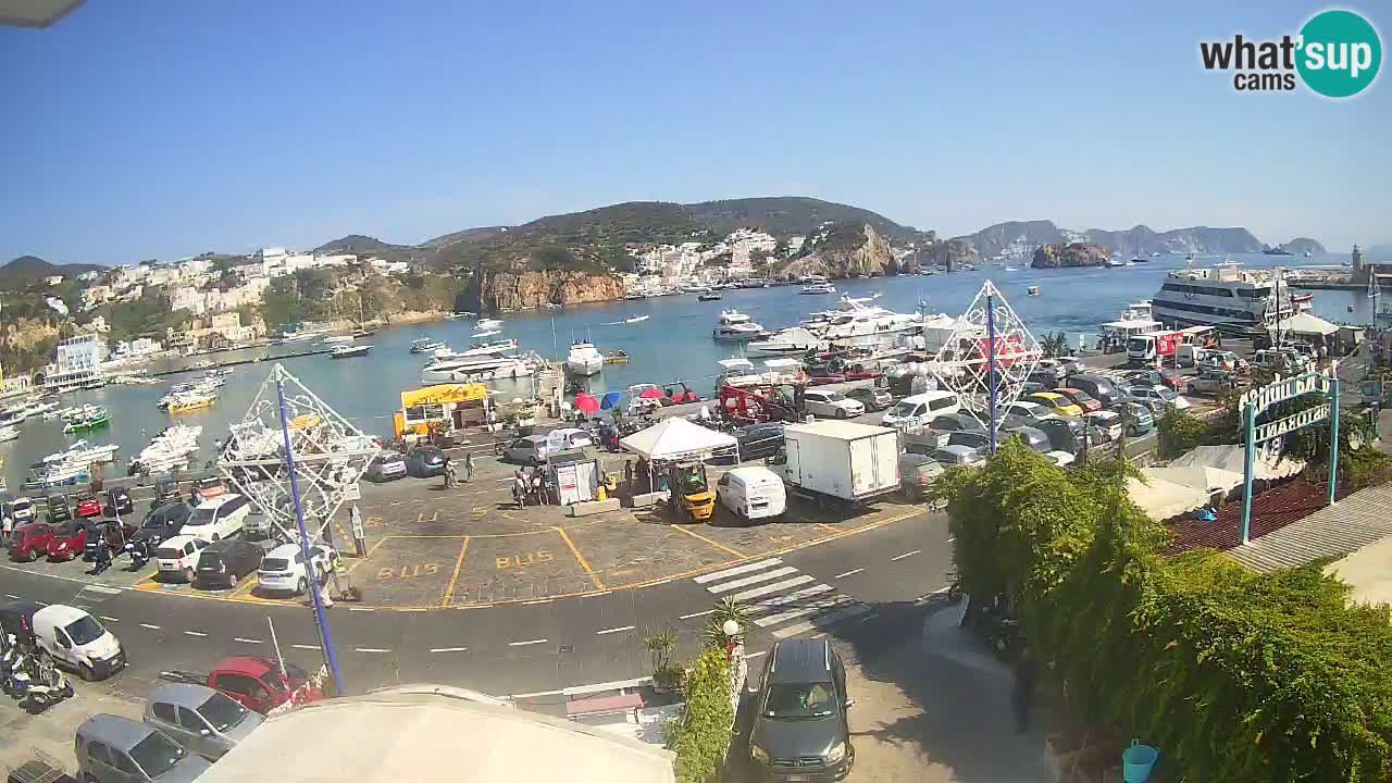 Pristanišče Ponza spletna kamera – Otok Ponza