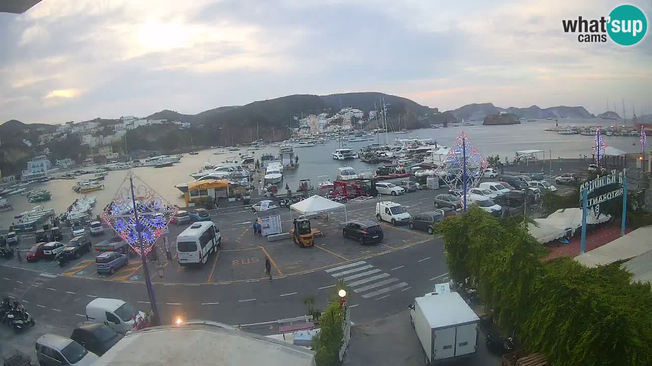 Insel Ponza Hafen webcam – Italien